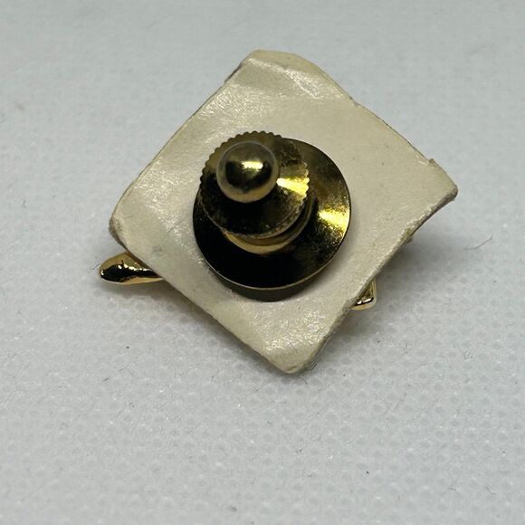 Vintage Gold Tone Space Shuttle Collectible Lapel / Hat Pin - Picture 2 of 3